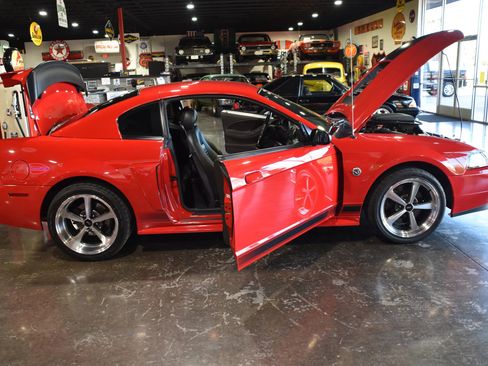 Used 2004 Ford Mustang Mach 1 RWD image 17