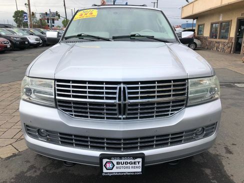 Used 2011 Lincoln Navigator 4WD image 7