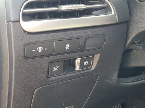 Used 2025 Hyundai Palisade SEL FWD image 14