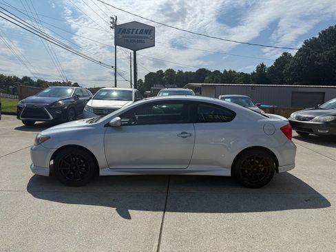 Used 2005 Scion tC image 4
