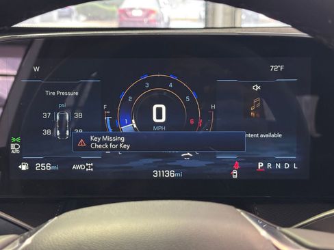 Used 2025 Chevrolet Equinox LT image 39