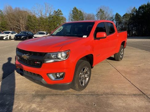 Used 2020 Chevrolet Colorado Z71 image 3