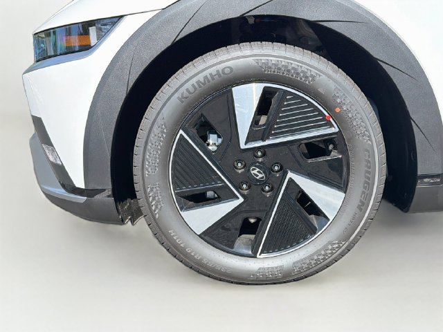 New 2027 Hyundai Ioniq 5 SE AWD/4WD image 23