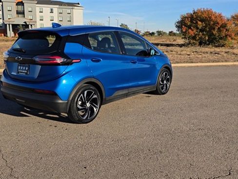 Used 2023 Chevrolet Bolt LT image 7