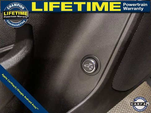 Used 2020 Chevrolet Blazer LT image 29