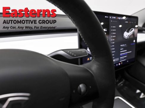 Used 2021 Tesla Model 3 Standard Range Plus image 13