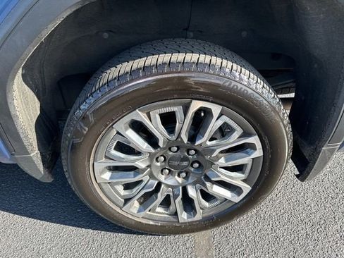 Certified 2025 GMC Sierra 1500 Denali Ultimate image 6