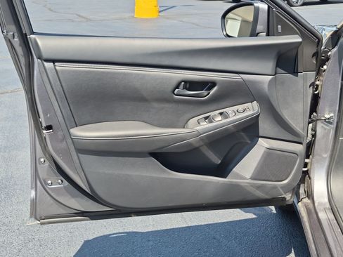 Used 2025 Nissan Sentra S FWD image 12