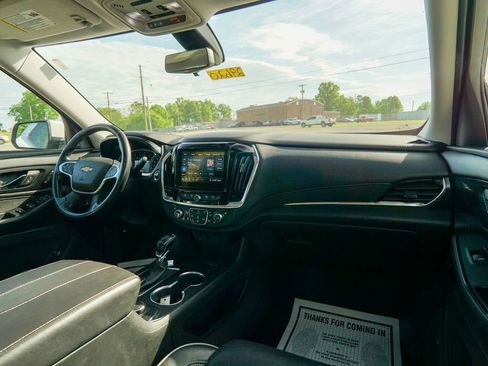 Used 2021 Chevrolet Traverse High Country AWD/4WD image 17