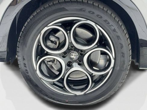 New 2025 Alfa Romeo Tonale w/ Premium Package AWD/4WD image 50