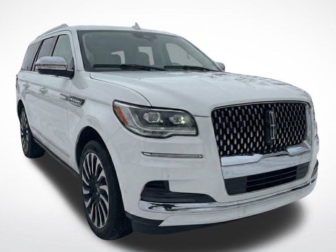 Used 2023 Lincoln Navigator Black Label image 5