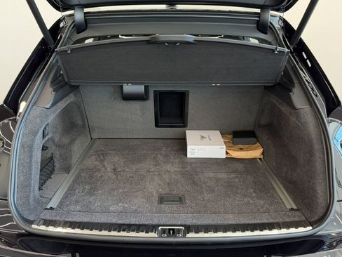 New 2026 Bentley Bentayga Extended Wheelbase AWD/4WD image 54