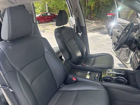 Used 2021 Honda Pilot Elite image 10