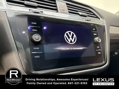 Used 2021 Volkswagen Tiguan SE AWD/4WD image 6