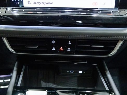 New 2026 Volkswagen Atlas Peak Edition AWD/4WD image 21