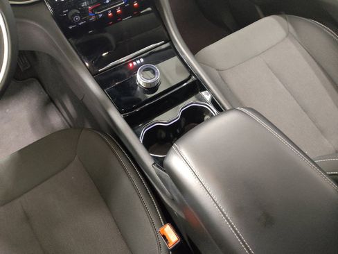 Used 2023 Jeep Grand Cherokee Laredo w/ Luxury Tech Group I AWD/4WD image 26