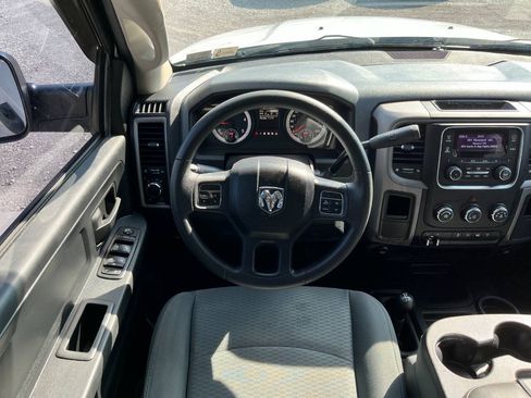 Used 2014 RAM 2500 Tradesman w/ Chrome Appearance Group AWD/4WD image 17