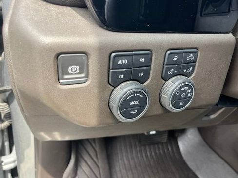 Used 2024 Chevrolet Silverado 1500 RST AWD/4WD image 19