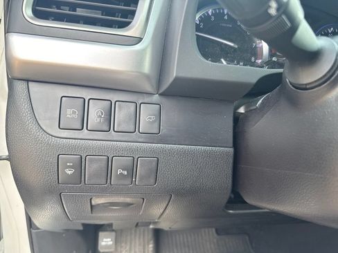 Used 2018 Toyota Highlander Limited AWD/4WD image 21
