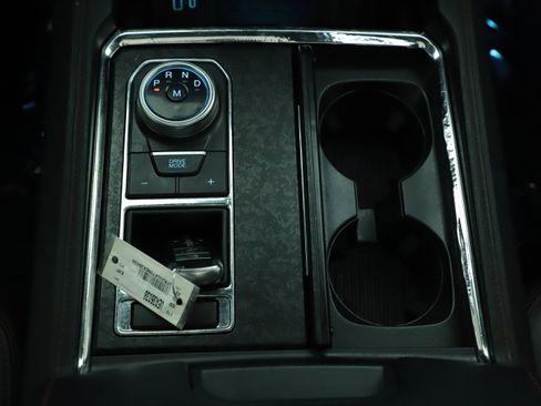 Used 2022 Ford Expedition Limited image 28