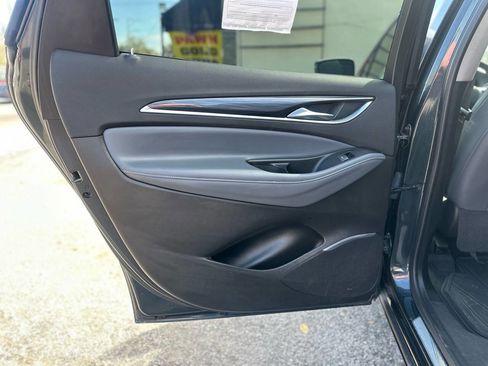 Used 2018 Buick Enclave Premium w/ Experience Buick Package image 21