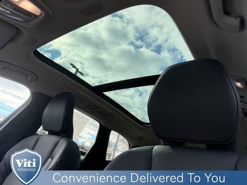 Used 2023 Volvo XC60 B5 Plus w/ Climate Package image 19