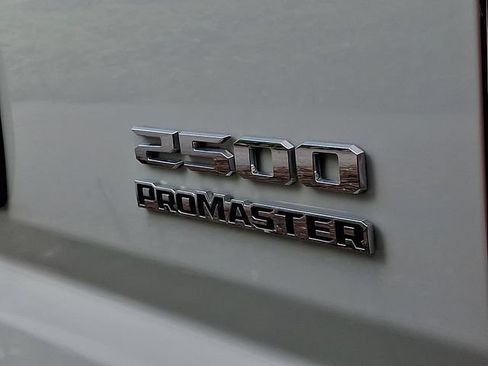 Used 2024 RAM ProMaster 2500 w/ Convenience Group FWD image 8