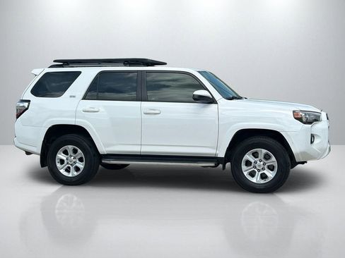 Used 2019 Toyota 4Runner SR5 AWD/4WD image 4