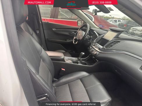 Used 2017 Chevrolet Impala LT FWD image 17