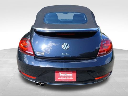 Used 2018 Volkswagen Beetle 2.0T S image 4