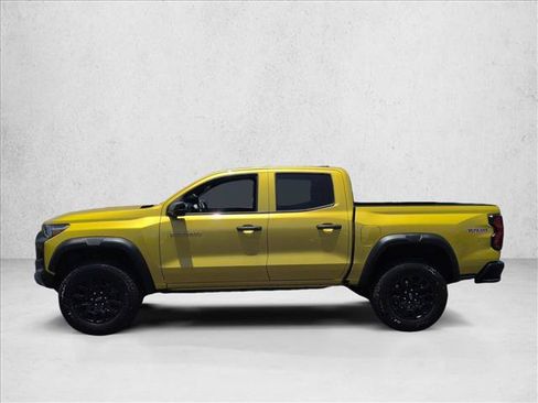 Used 2023 Chevrolet Colorado Trail Boss w/ Technology Package AWD/4WD image 5