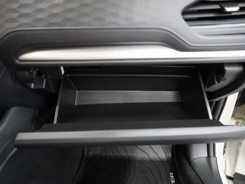 Used 2025 Subaru Forester Premium w/ Convenience Package #1 image 32