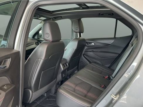 Used 2024 Chevrolet Equinox RS FWD image 17