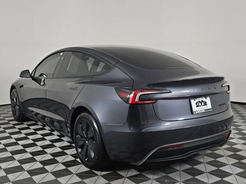 Used 2025 Tesla Model 3 Long Range image 4