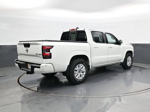 Used 2022 Nissan Frontier SV w/ SV Premium Package AWD/4WD image 5