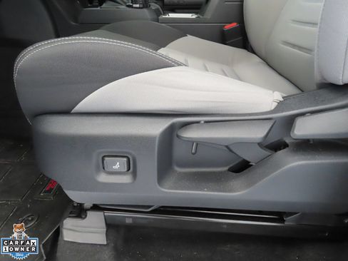 Used 2025 Toyota Tacoma TRD Sport AWD/4WD image 12