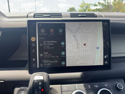 Used 2024 Land Rover Defender 130 S image 27