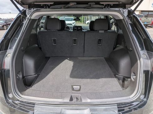Used 2025 Chevrolet Blazer LT FWD image 25