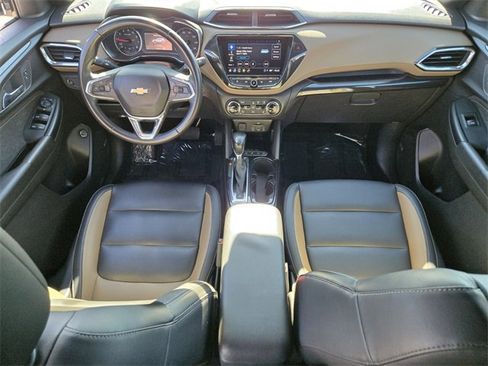 Used 2021 Chevrolet TrailBlazer ACTIV w/ Sun and Liftgate Package image 16