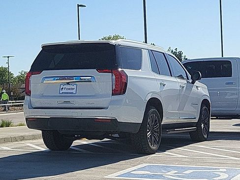 Used 2022 GMC Yukon SLT w/ SLT Luxury Package AWD/4WD image 8