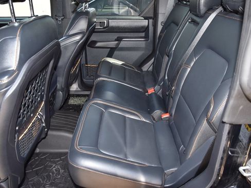 Used 2024 Ford Bronco Badlands AWD/4WD image 11