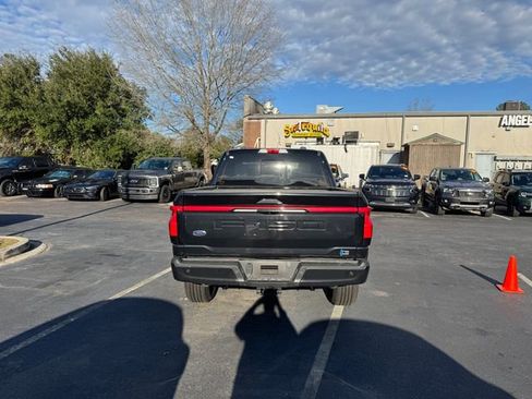 Used 2023 Ford F150 Lightning Lariat image 7