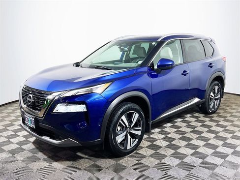 Used 2022 Nissan Rogue SL w/ SL Premium Package image 4