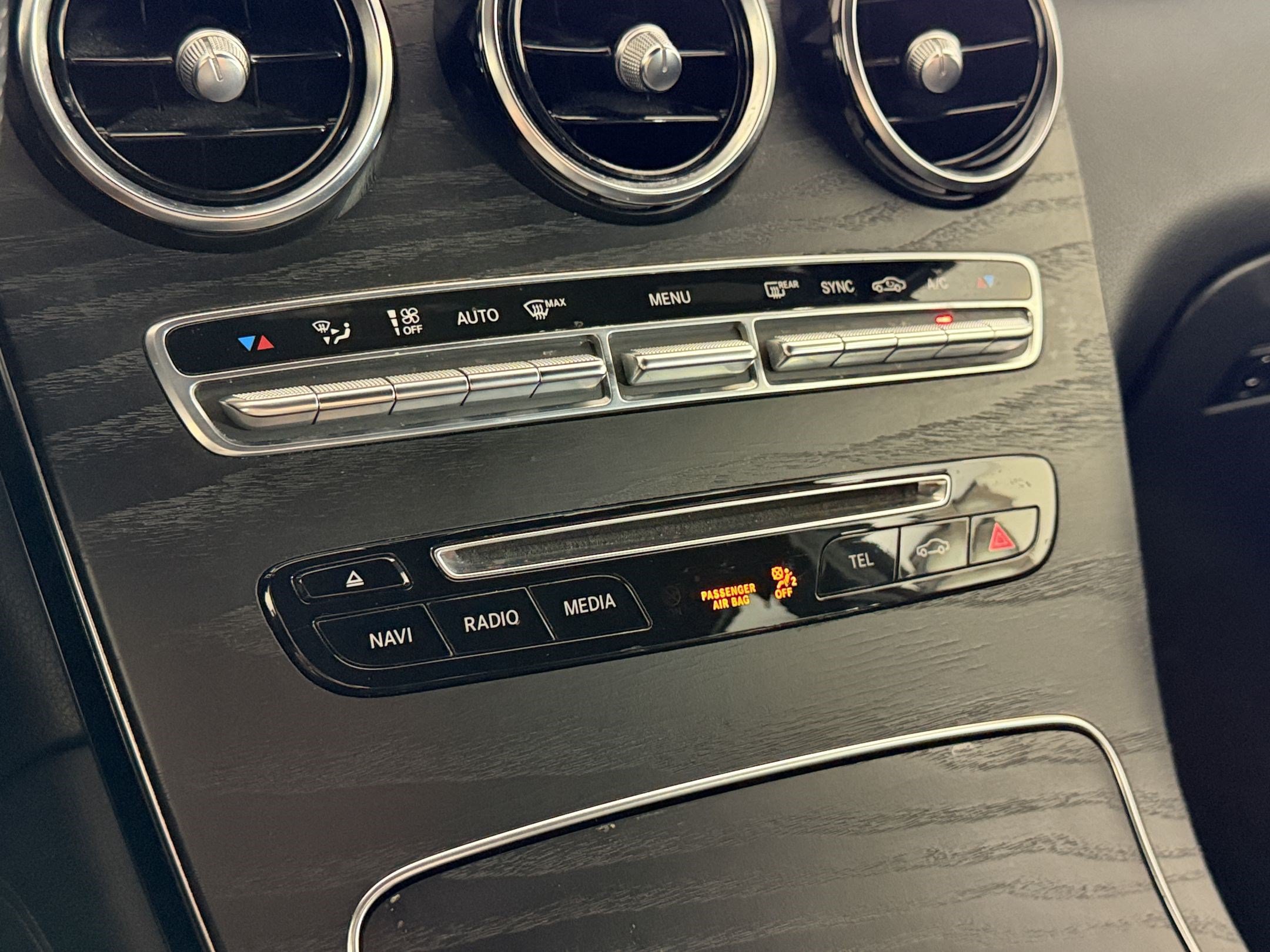 Certified 2019 Mercedes-Benz GLC 300 4MATIC image 18