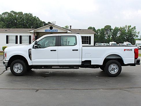 Used 2024 Ford F250 XL w/ XL Chrome Package AWD/4WD image 6