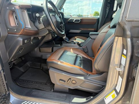 Used 2021 Ford Bronco Outer Banks w/ Sasquatch Package AWD/4WD image 12