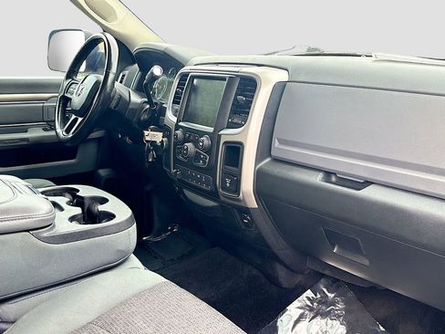 Used 2016 RAM 2500 Big Horn w/ Black Appearance Group AWD/4WD image 28