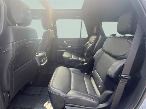 New 2026 Ford Expedition Platinum w/ Stealth Appearance Package AWD/4WD image 22