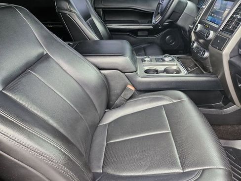 Used 2021 Ford Expedition XLT AWD/4WD image 15