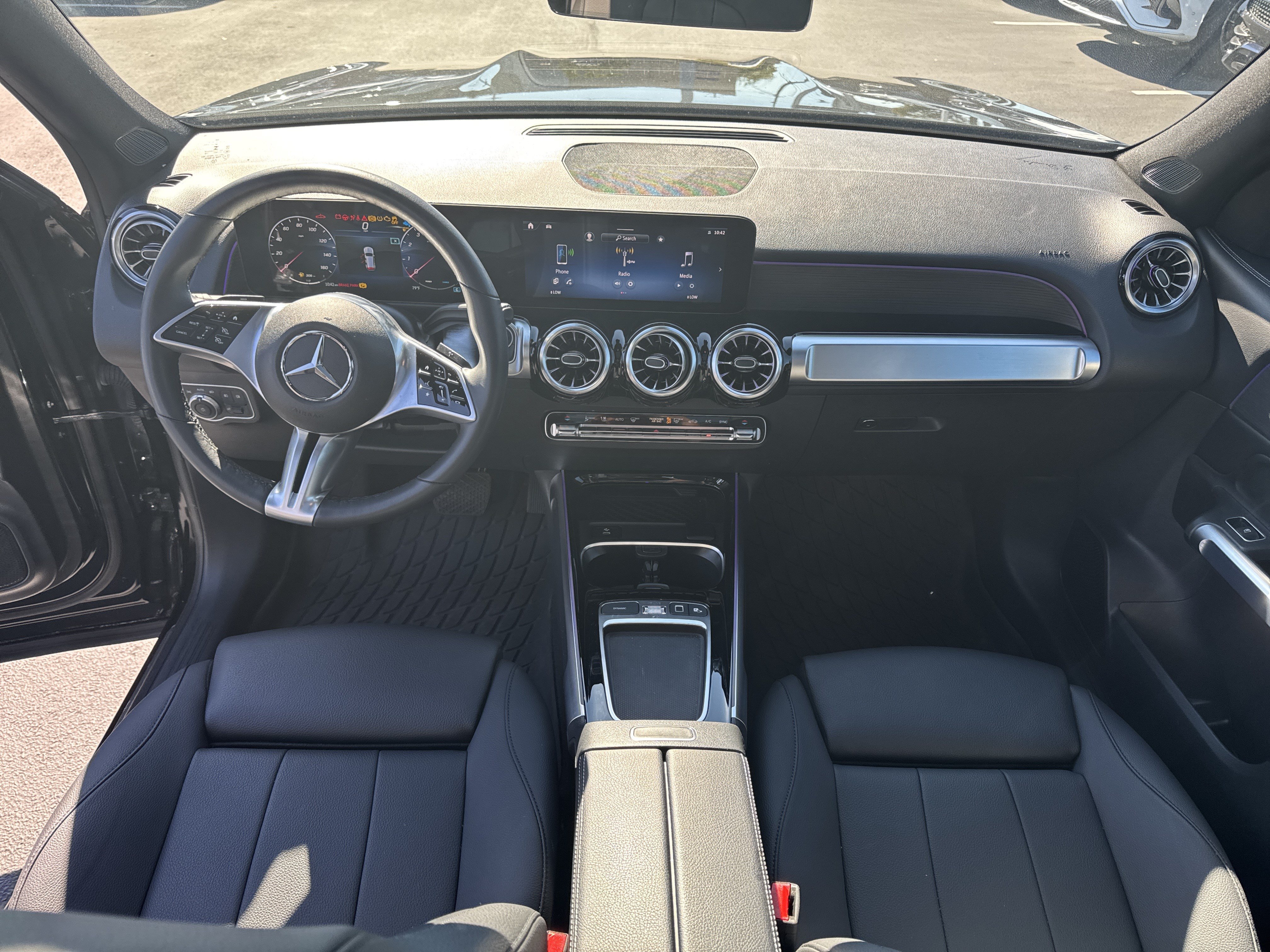 Used 2026 Mercedes-Benz GLB 250 4MATIC image 30